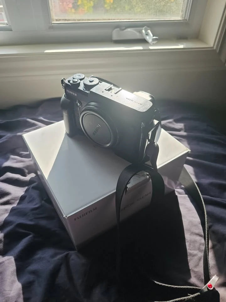 FUJIFILM GFX 50R – Medium Format Body Only