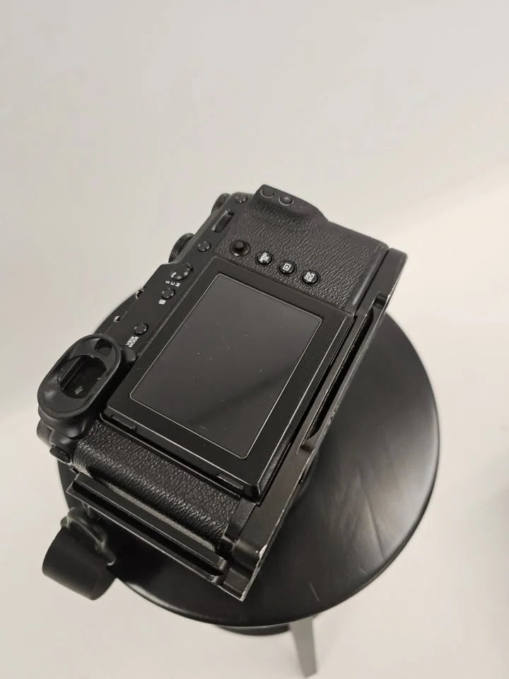 FUJIFILM GFX 50R – Medium Format Body Only