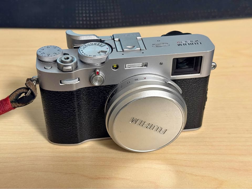 Fujifilm X100V – Silver